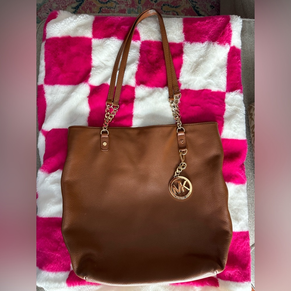 Michael Kors Leather Jet Set Tote *vintage*